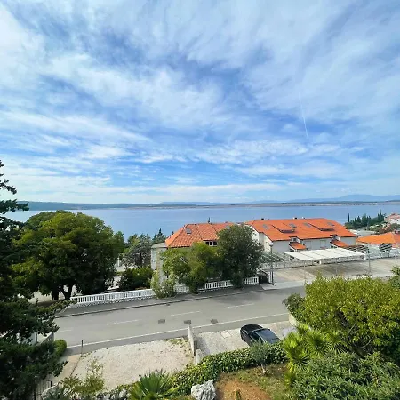 Toni Апартаменты *