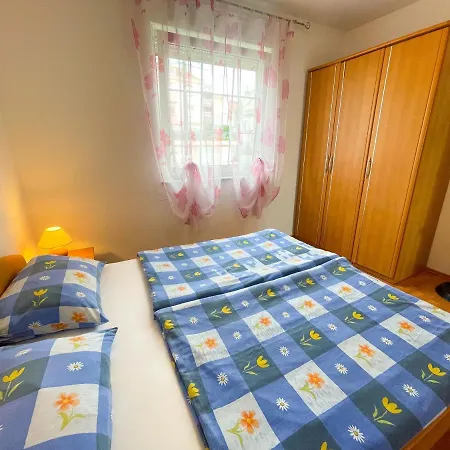 Toni Apartman *